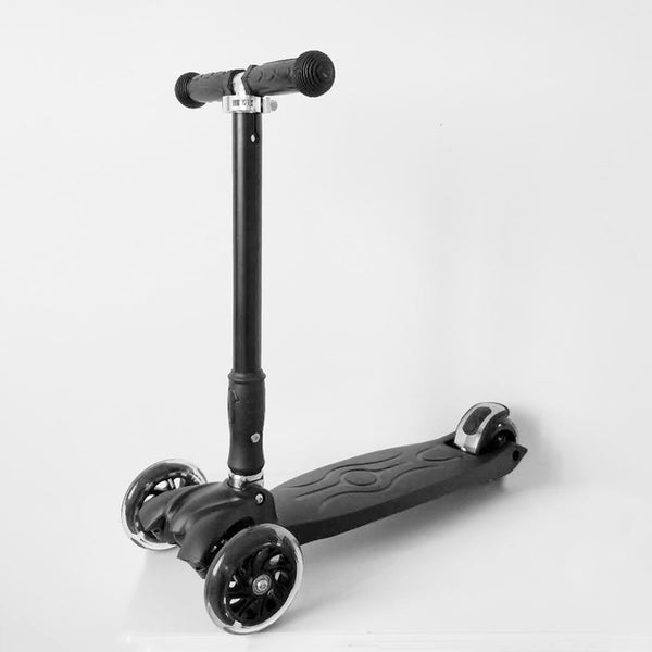 High End Quality Kids Scooter with flash wheels - Mini Me Ltd